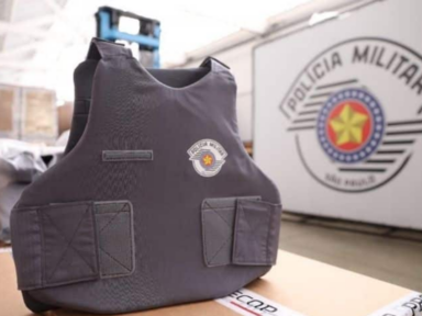 Tarcísio gasta R$ 33,6 milhões em coletes à prova de balas reprovados em teste para policiais de SP