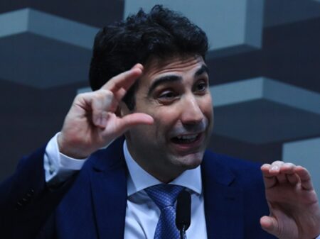Galípolo inventa “pleno emprego” para manter juros na lua