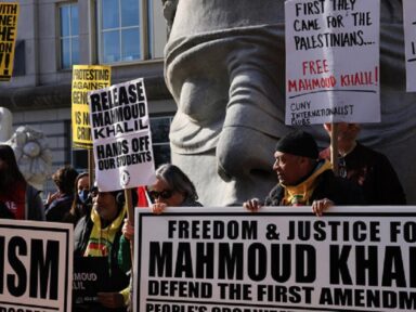 Manifestantes na Luisiana exigem a liberação do ativista pró-Palestina Mahmoud Khalil
