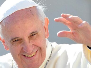 Papa Francisco deixa legado contra opressão colonial, desigualdade e injustiça