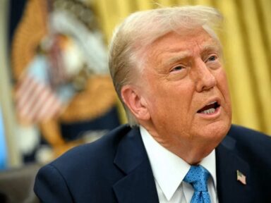 Rejeição a Trump se aproxima dos 50% entre os que nele votaram