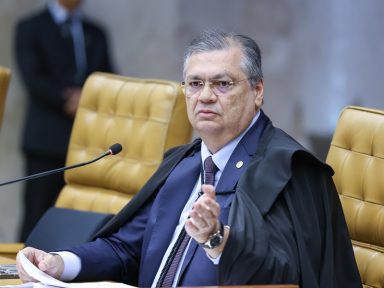 Flávio Dino marca audiência pública para discutir imposição de emendas PIX