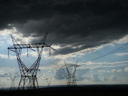 Consumidores vão pagar mais caro a conta de luz a partir de maio