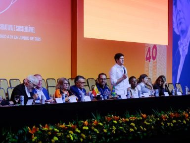 João Campos é aclamado como presidente do PSB, na abertura do Congresso da sigla