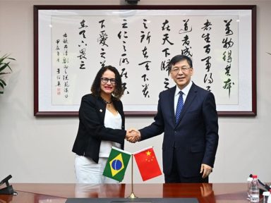 “Vamos consolidar a cooperação nas áreas de ciência e tecnologia entre Brasil e China”, diz Luciana