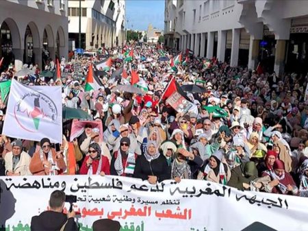 Marchas em 79 cidades do Marrocos exigem fim do genocídio em Gaza e rechaçam relações com Israel