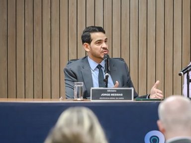 “Nikolas não explica por que Bolsonaro não agiu contra a fraude no INSS”, diz ministro da AGU