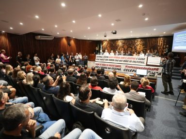 Servidores de empresa de tecnologia do Paraná rejeitam PDV e denunciam privatização