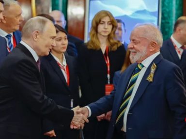 Histeria da mídia contra Lula e a favor de Hitler