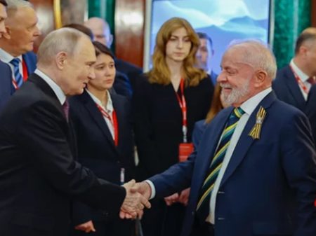 Histeria da mídia contra Lula e a favor de Hitler