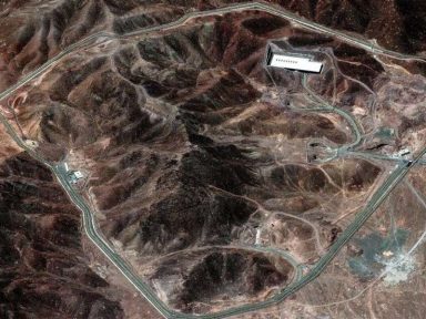 “EUA mente quando diz que usinas nucleares foram destruídas”, afirmam líderes iranianos
