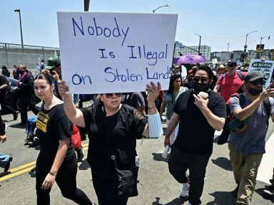 Protestos em Los Angeles contra caça a imigrantes entram pelo 3º dia e Trump envia a Guarda Nacional
