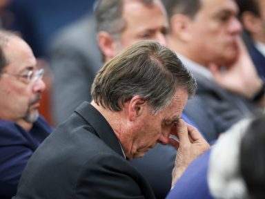 Bolsonaro afina com Moraes e até finge pedido de “desculpas”