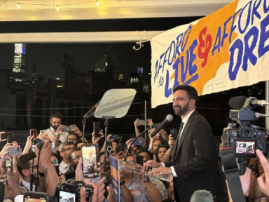 Candidato progressista vence primárias democratas para prefeito de Nova Iorque