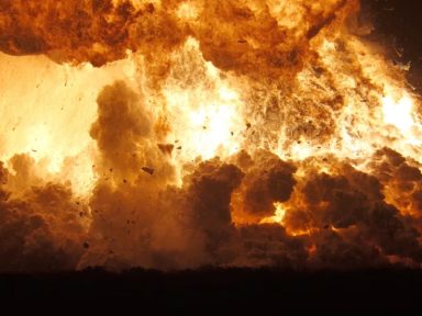 No décimo teste, foguete da SpaceX de Musk insiste em explodir