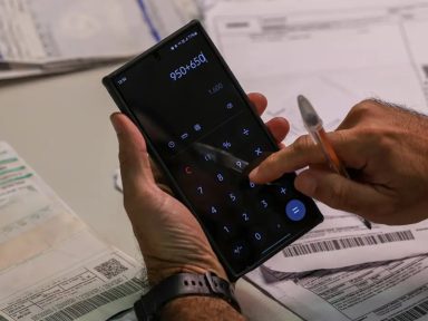 Consignado privado já compromete mais de 35% do salário, aponta Serasa