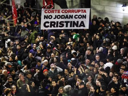 Argentina paralisa em defesa de Cristina, contra farsa judicial e atentado à democracia