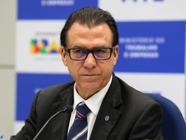 Ministro do Trabalho diz que juro alto freia crescimento do emprego