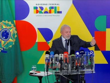 Quaest: desaprovação a Lula é 57% e aprovação, 40%