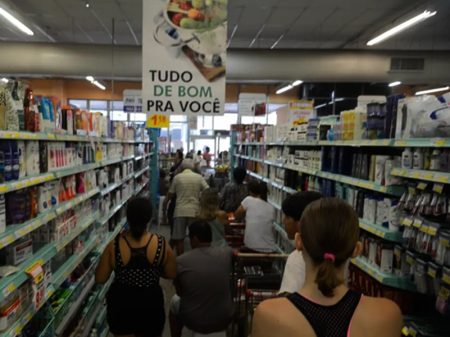 “Não há justificativa para juros neste patamar”, afirma Associação Paulista de Supermercados