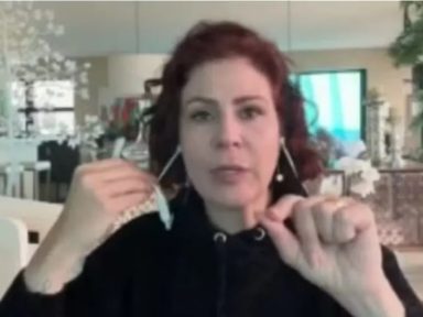 Moraes manda prender Carla Zambelli e pede inclusão dela na lista da Interpol