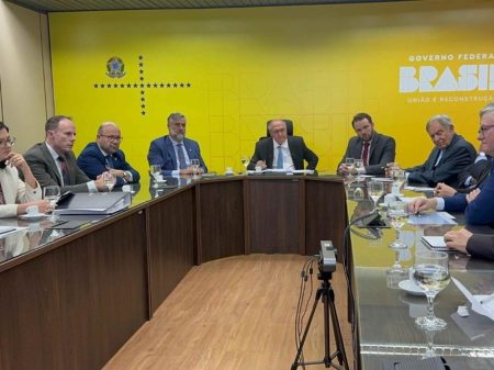Empresários do RS discutem com governo ajuda para enfrentar tarifaço