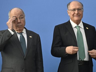 Alckmin e Mauro Vieira expõem ao governo dos EUA “indignação” pelo tarifaço
