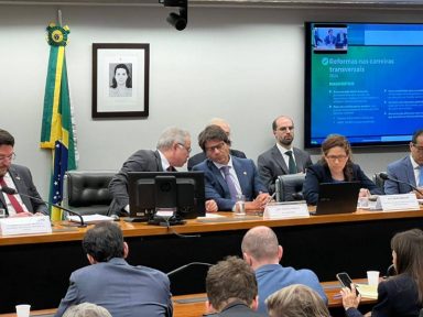 “Reforma ameaça estabilidade dos servidores para atender ao ajuste fiscal”, denuncia sindicato