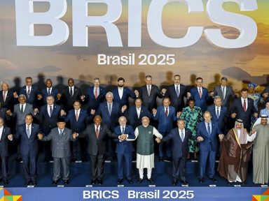 Sucesso do BRICS incomoda Trump e a economia decadente dos EUA