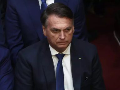 Áudios mostram Bolsonaro tramando CPI contra o STF, aponta PF