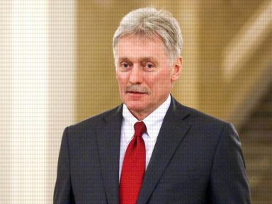 “Planos de Trump de vender armas para Europa pagar e repassar a Kiev, são negócios”, diz Kremlin