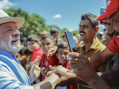 Após ataque de Trump, aprovação de Lula cresce  e desaprovação cai, indica Ipespe
