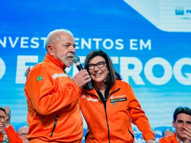 Lula e Petrobrás anunciam investimentos de R$ 33 bi em refino e petroquímica