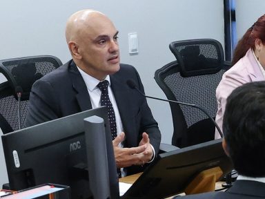 Cientistas repudiam sanções dos EUA contra Moraes