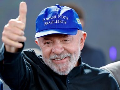 Escritores de São Paulo lançam manifesto em defesa da soberania