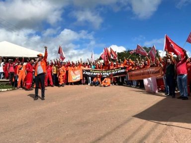 Petroleiros protestam contra privatização do Polo Bahia Terra da Petrobrás