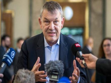 “Jogar comida por avião em Gaza é só cortina de fumaça de Israel”, diz ONU