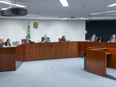STF forma maioria para manter tornozeleira no réu articulador do golpe de Estado