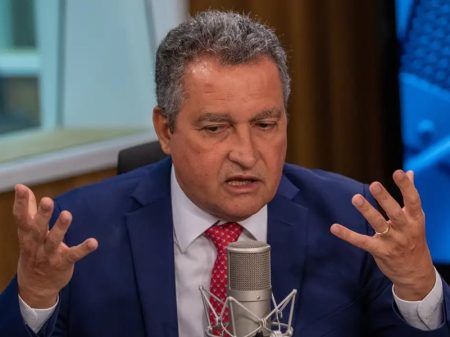 “Diante do tarifaço, intensificamos a busca por novos mercados”, diz Rui Costa