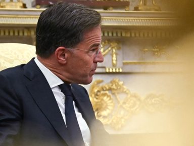 Serviçal de Trump na Otan ameaça o Brasil com sobretaxas
