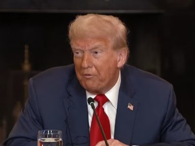 Jornais dos EUA, França, Alemanha e China criticam agressão tarifária de Trump ao Brasil