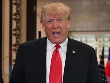 “Chantagem rasteira de Trump não passará”, diz Folha de S.Paulo
