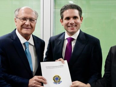 Alckmin apresenta e pede apoio a projetos de incentivo às exportações