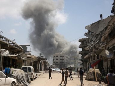 Força de extermínio de Israel assalta cidade de Gaza para forçar deslocamento de 1 milhão de palestinos
