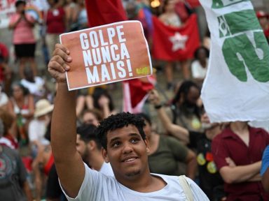 Datafolha: cresce para 74% índice dos que repelem ditadura, após ataques de Trump-Bolsonaro