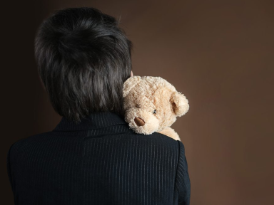Bolsonaristas ameaçam barrar votação de projeto de combate à pedofilia na internet