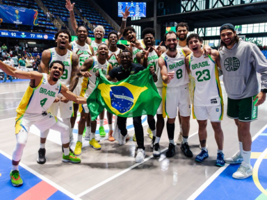 “Não temos medo”: Brasil derrota EUA por 92 a 77 e vai às finais da Copa América de Basquete