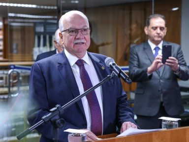 Fachin condena “interferência indevida” de um “país estrangeiro” contra Moraes