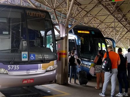 Caged: Brasil abre 166,6 mil vagas em junho