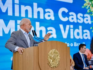 Lula vence em todos os cenários de 1º e 2º turnos em 2026, aponta Datafolha